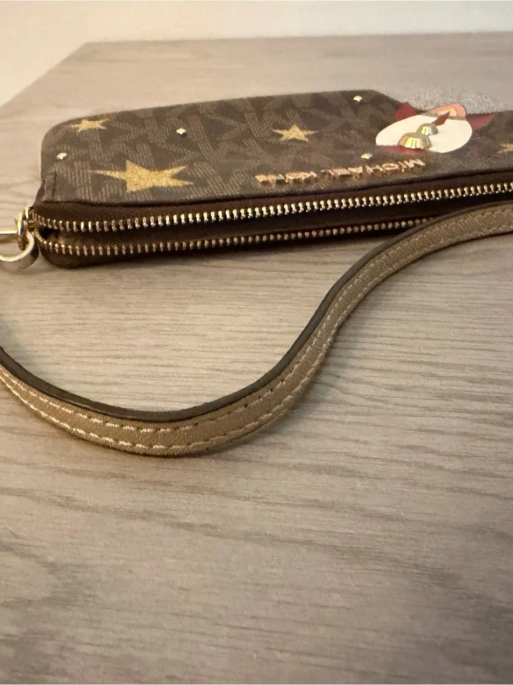 Michael Kors MK Signature Rocket Stars Wristlet Brown Gold Glitter